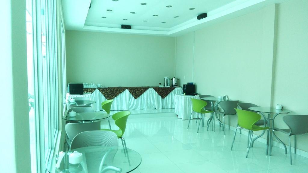 איקיטוס Bora Hotel מראה חיצוני תמונה